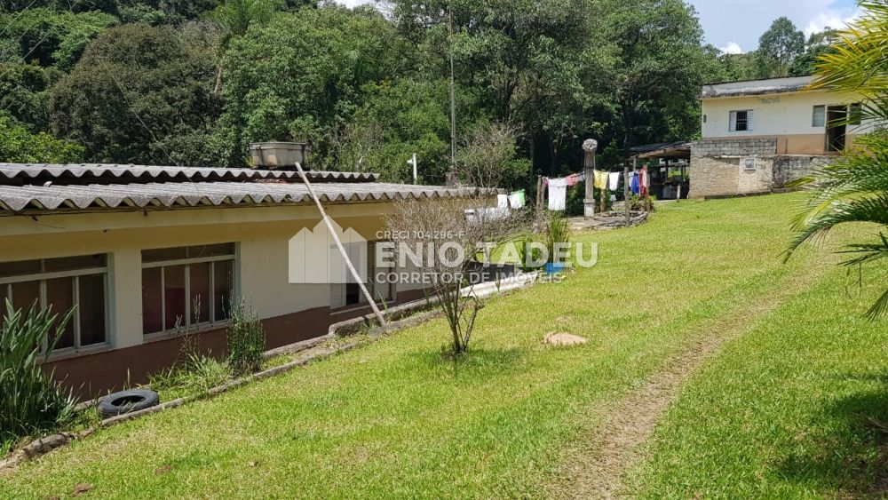 Chácara Maracanã 2 dormitorios 2 banheiros 12 vagas na garagem